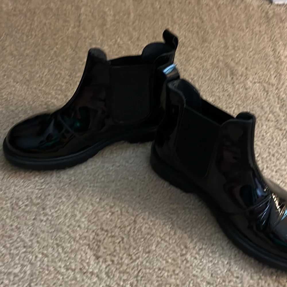 Naturino Black Patent Chelsea Boots for Kids